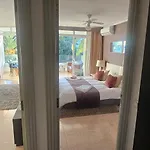 Apartment Next To The Beach